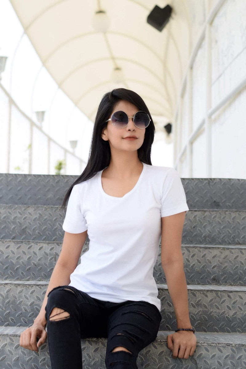 women t-shirt Women's Plain Round Neck T-shirt White wolfattire